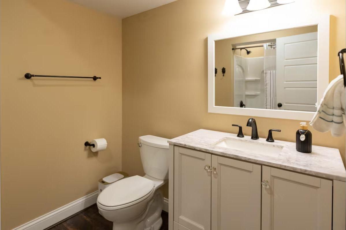 Bathroom vanity with mirror and fresh towels